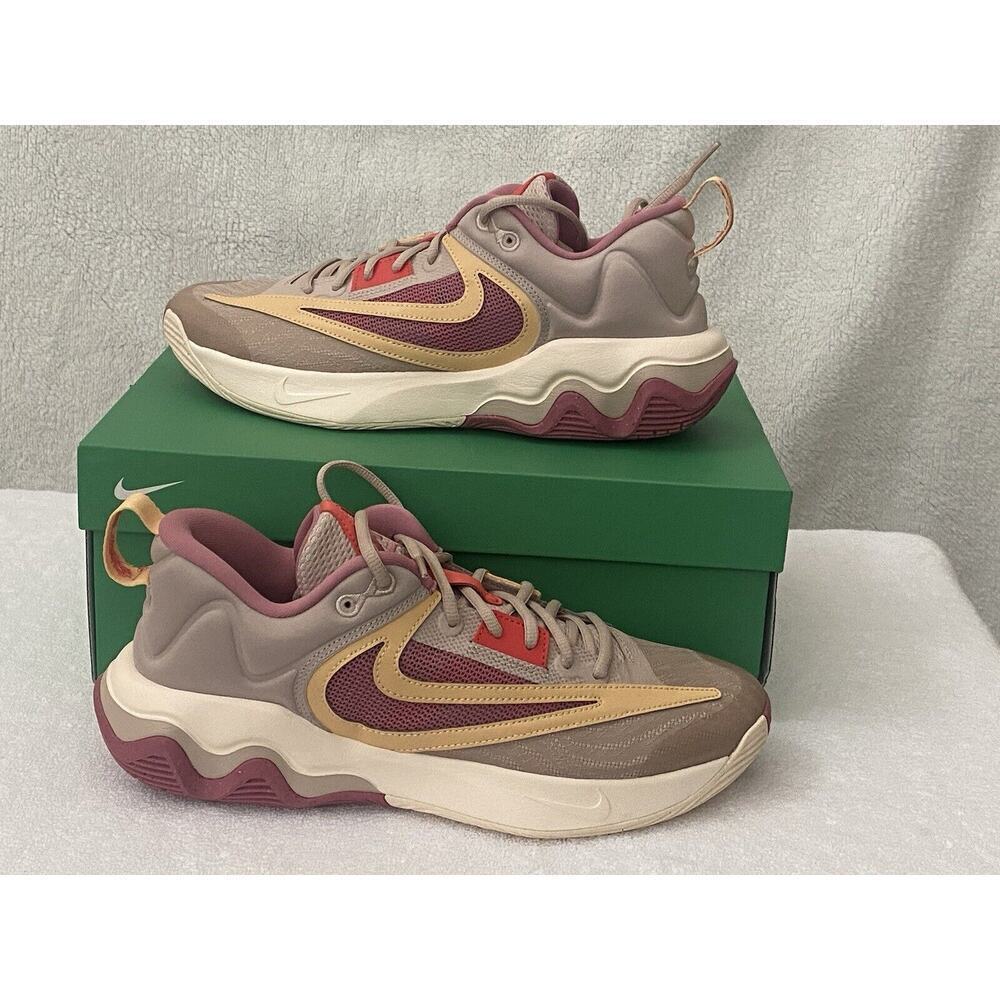 Nike Giannis Men’s Immortality 3 Shoes Size 7.5 Fossil Stone Celestial Gold